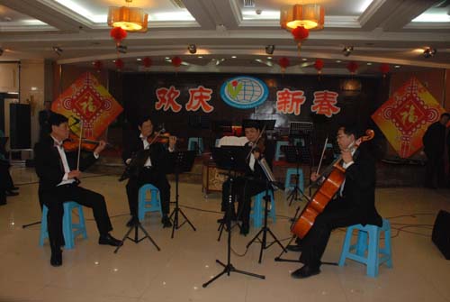 外聘教师的弦乐四重奏《茉莉花》